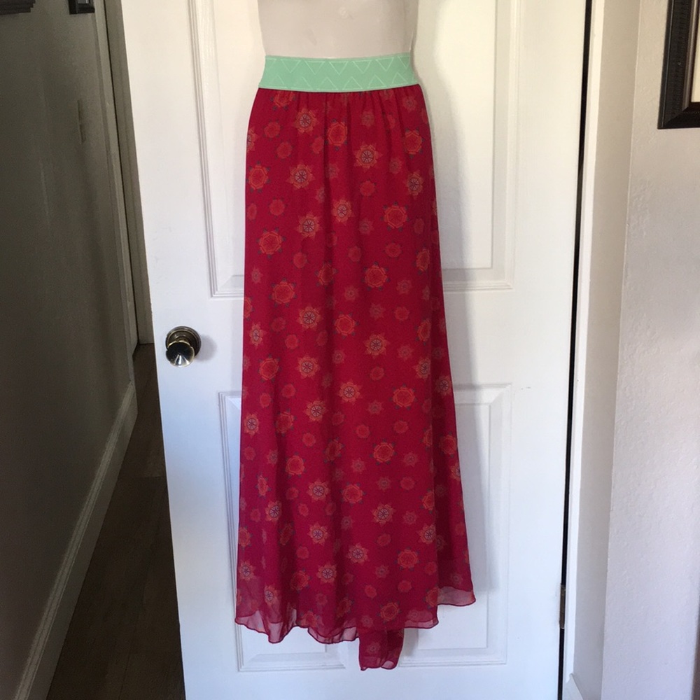 New! Lularoe “Lucy” Maxi Skirt